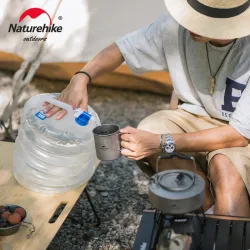 Seau d'eau pliable NATUREHIKE : marchez léger et restez hydraté